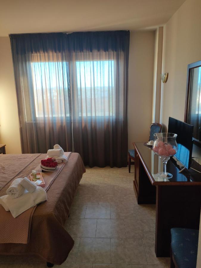 Hotel Fidenza Eksteriør billede