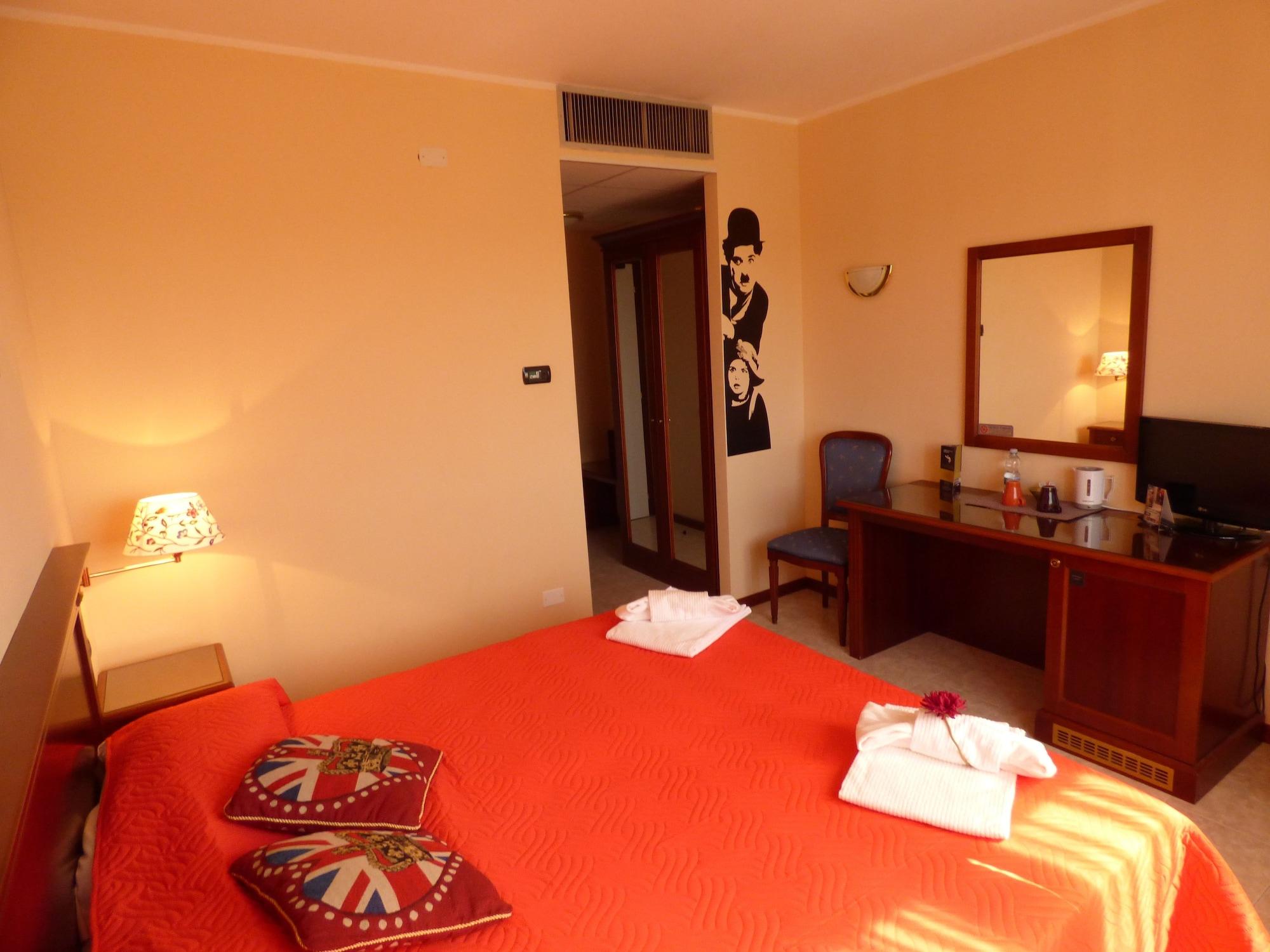 Hotel Fidenza Eksteriør billede