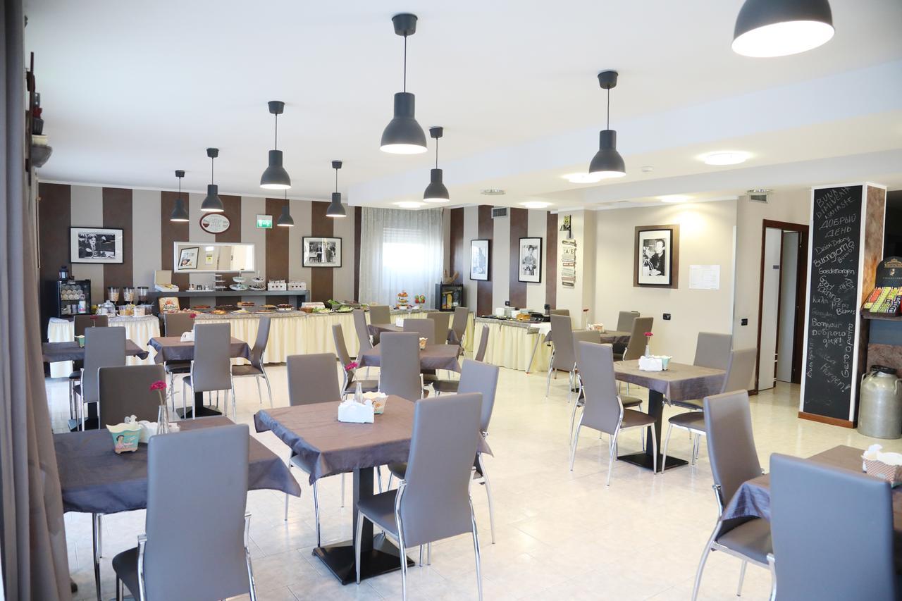 Hotel Fidenza Eksteriør billede