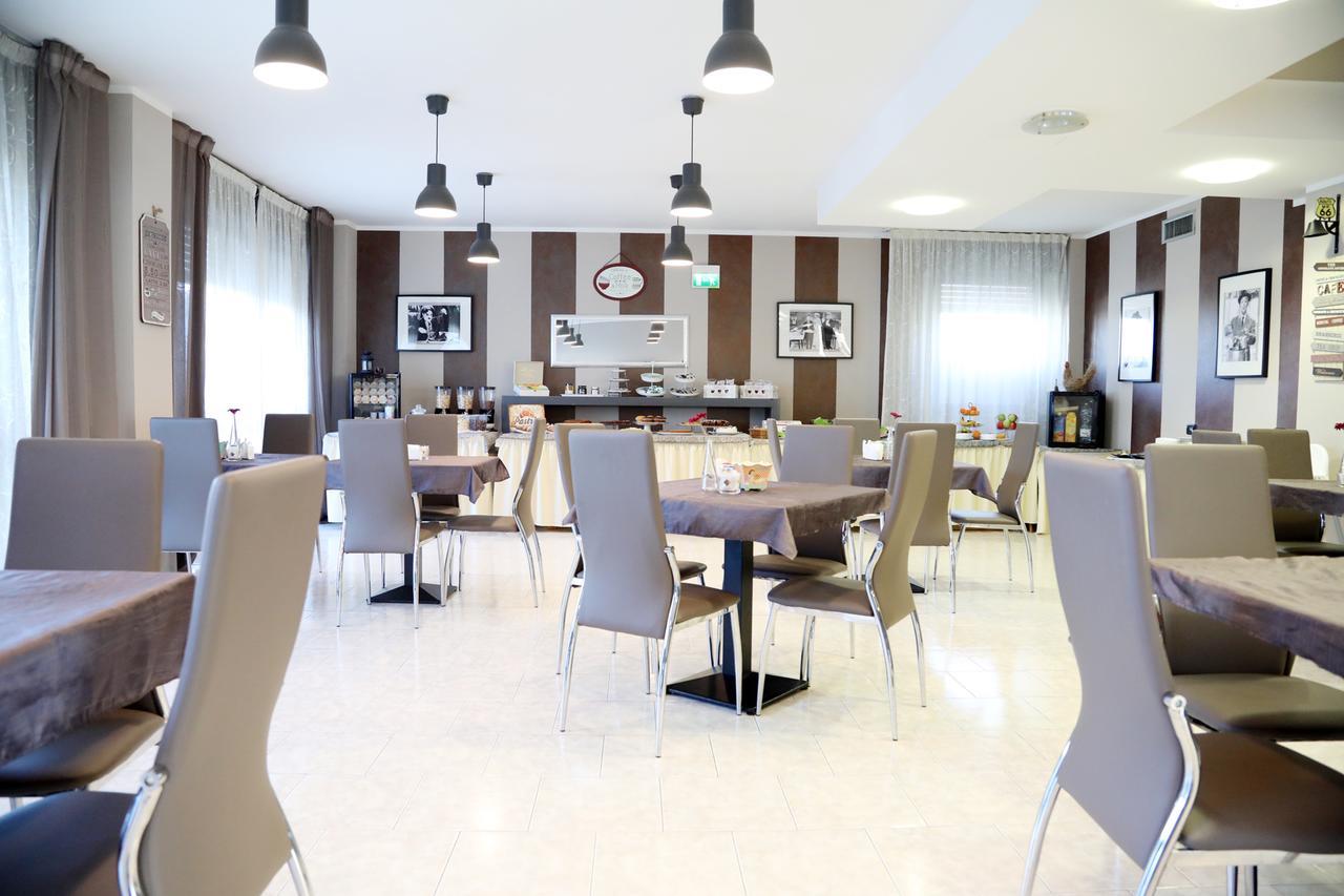 Hotel Fidenza Eksteriør billede