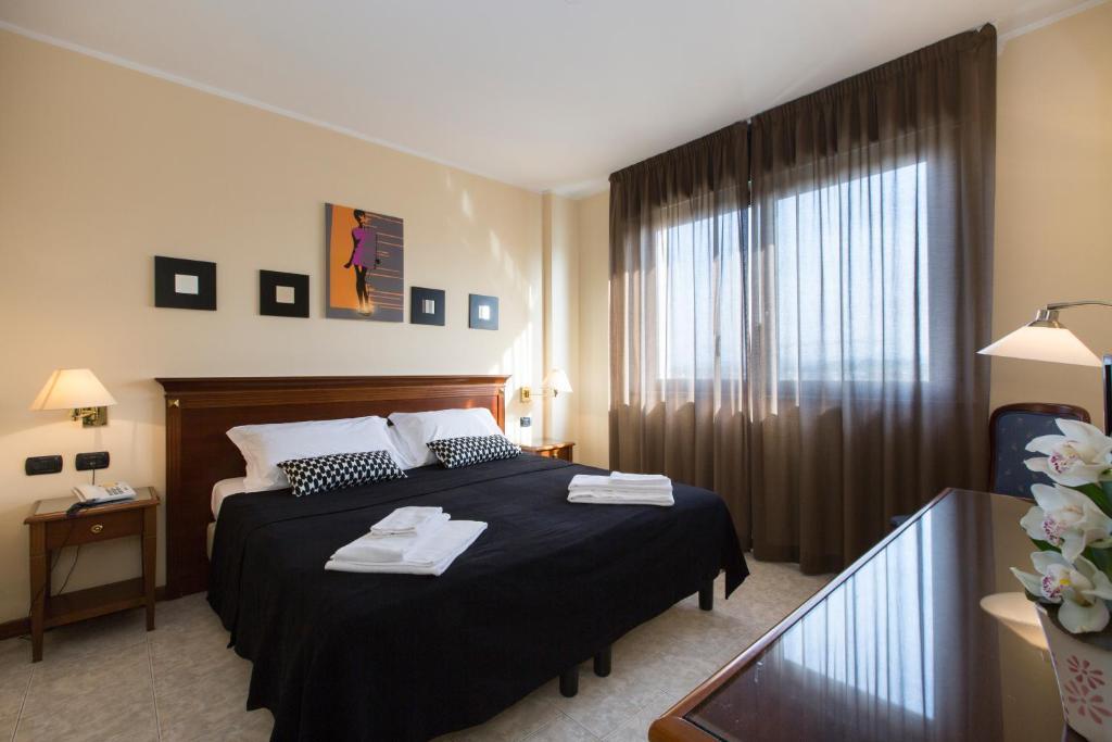 Hotel Fidenza Værelse billede